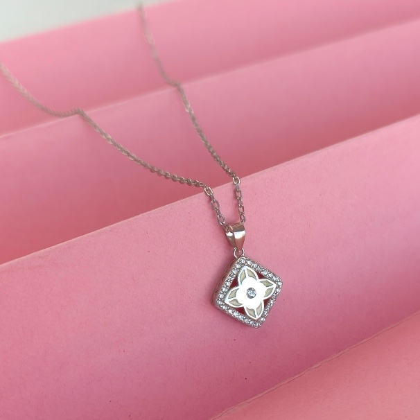 925 Sterling Silver Floral Charm Pendant Chain for Women