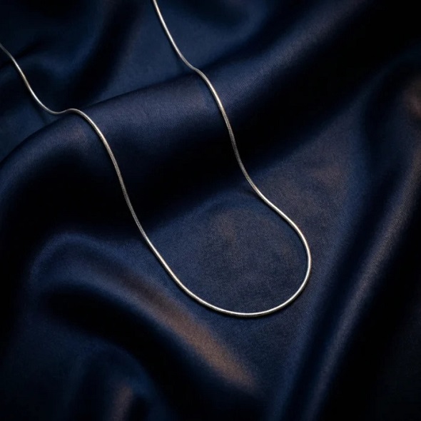 Essential Silver Snake Chain – 92.5 Sterling Silver Minimalist High-Polish Fluid Link Necklace