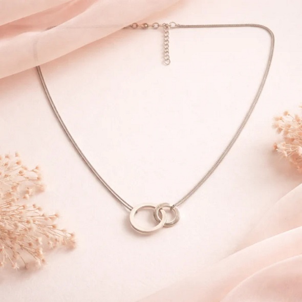 Interlocking Circle Eternal Bond Necklace – 92.5 Sterling Silver Double Hoop Pendant with Minimalist Curb Chain