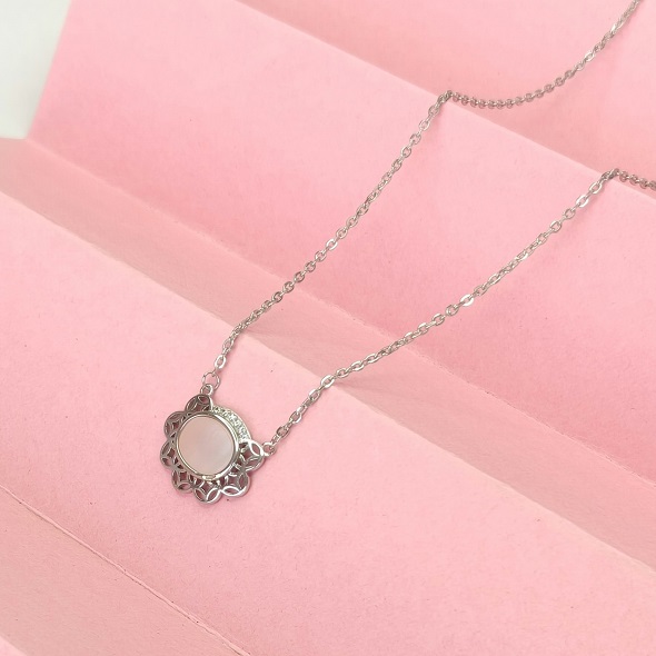 Vintage Rose Oval Filigree Necklace in 92.5 Sterling Silver For Women