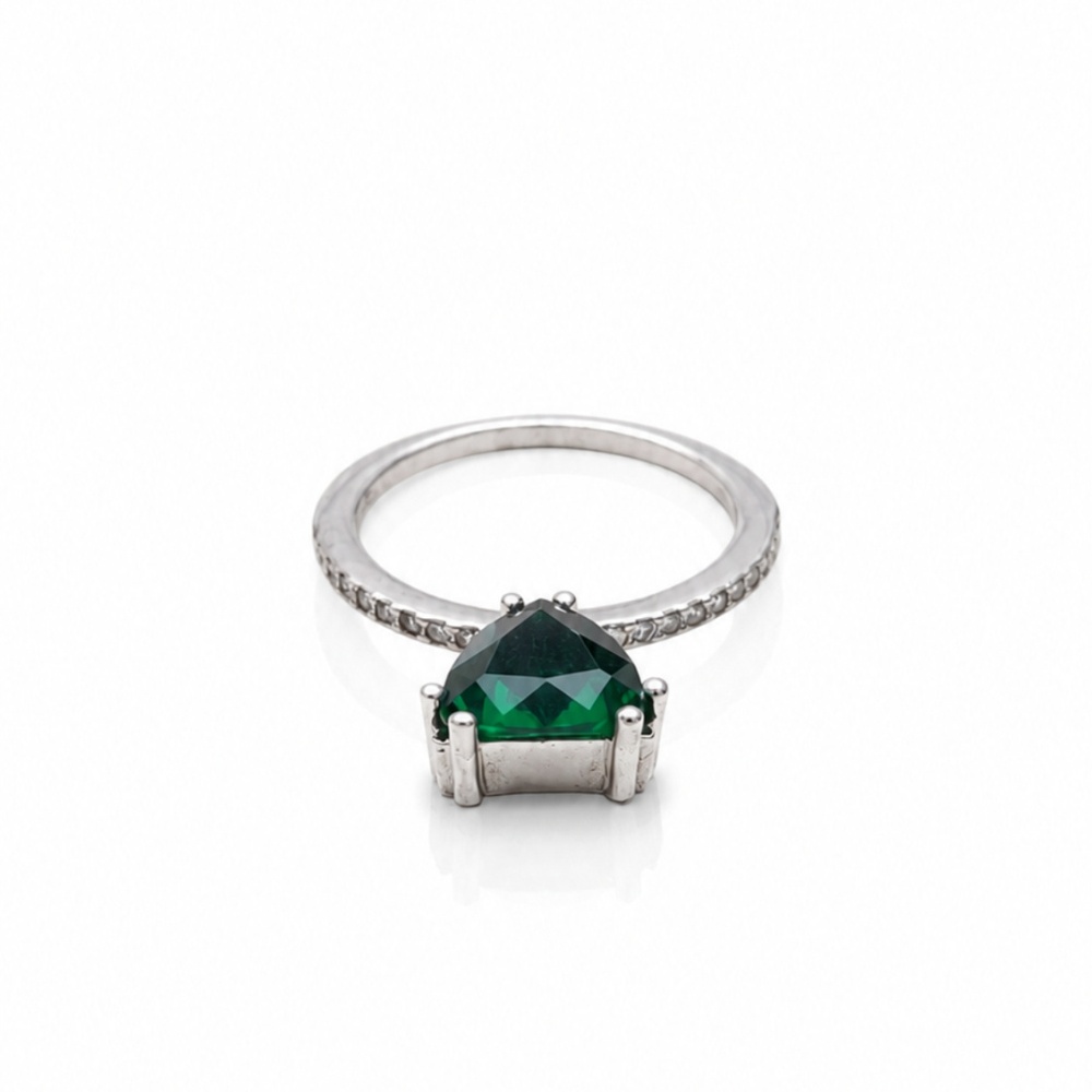 Royal Emerald 925 Silver Ring