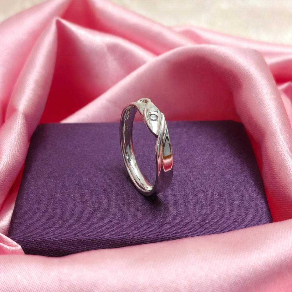 Twisted CZ 925 Silver Ring