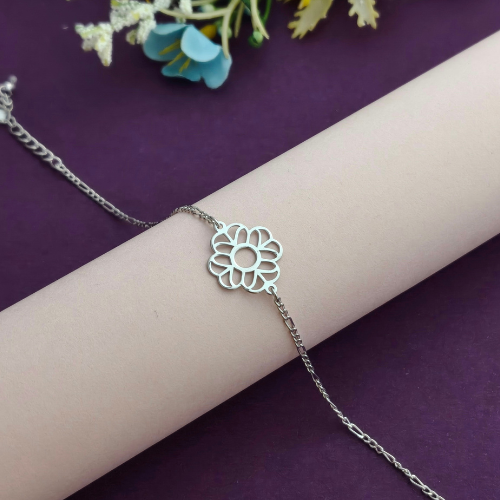 Minimal Floral Daisy 925 Sterling Silver Bhabhi Rakhi Bracelet – Premium Designer Rakhi